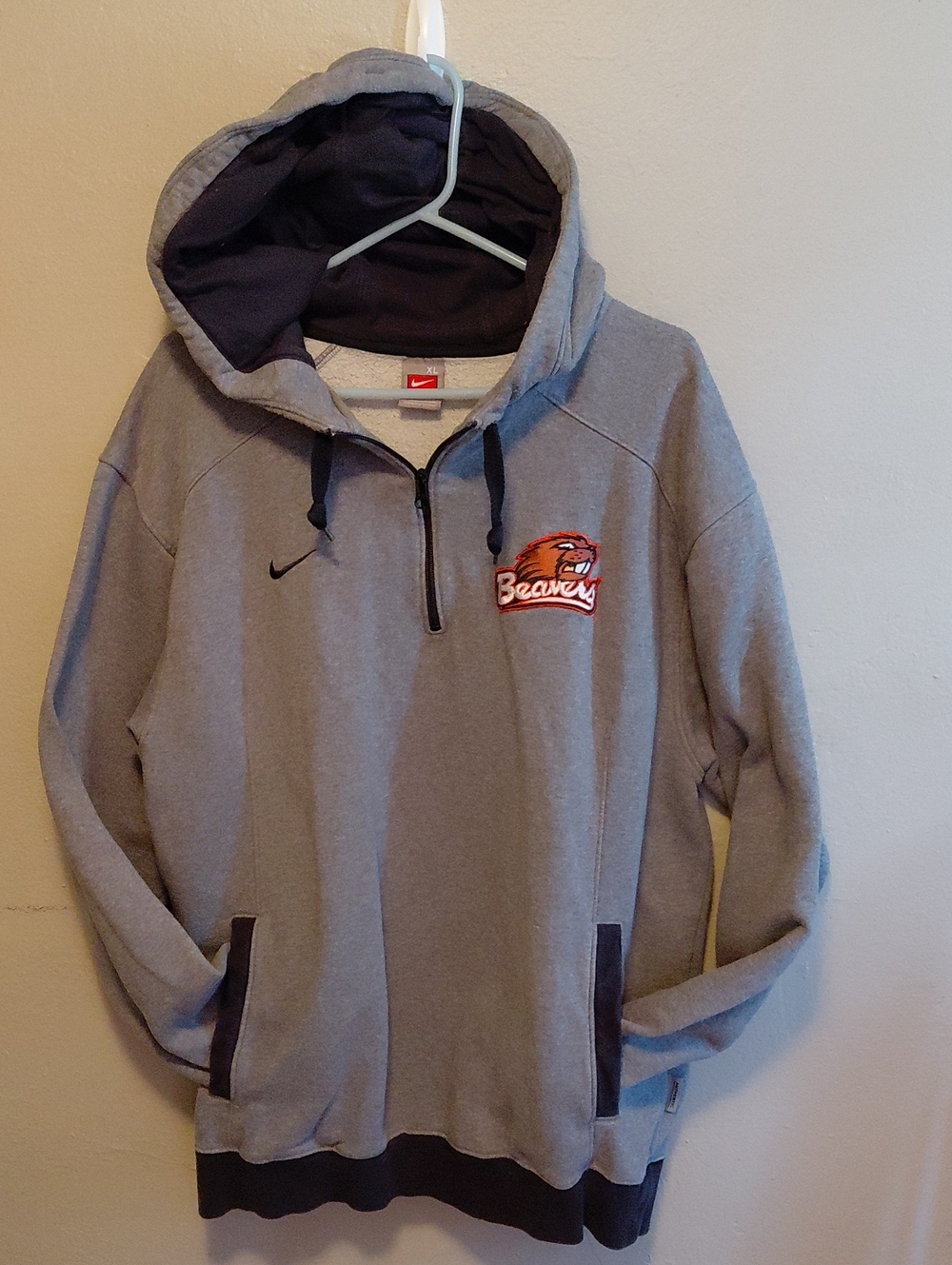 Nike Gray Pullover Hoodie with Beavers Logo